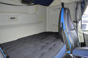 2022 FH 500 4 veces 2 XL Euro 6 Tractor Unit - Product Image 4