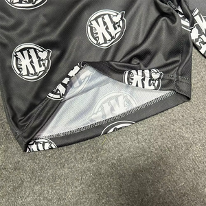 Shorts en coton délavé style usé pour hommes, coupe déchirée, délavage à l'acide, faible MOQ, OEM, logo personnalisé, shorts de sport élégants - Product Image 3