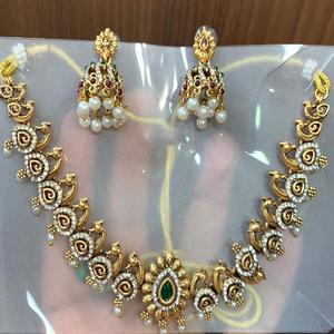 Conjunto de collar de Latón chapado en oro tradicional de excelente calidad con pendientes para fiesta de mujer, boda y fiesta - Product Image 1