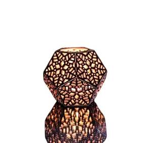 Bougeoir votif en métal fait à la main en fer pour le salon, le bureau et l'éclairage de mariage - Product Image 1