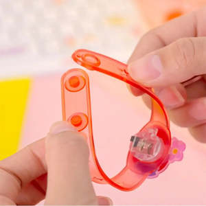 12 Pulseras de Plástico con Luces LED para Halloween - Product Image 5