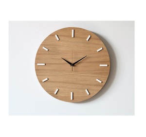 Reloj de pared silencioso de cuarzo de madera de alta calidad que no hace tictac para hogares modernos Diseño atractivo en la India - Product Image 5