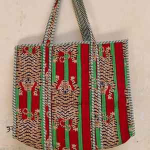 กระเป๋าโท้ทสไตล์วินเทจสำหรับผู้หญิงกระเป๋าใส่เครื่องสำอางผ้าคอตตอนแท้สำหรับใส่ฤดูร้อน - Product Image 3