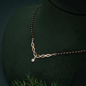 Pendentif Mangalsutra ethnique moderne ANIVA en or jaune 14 carats avec un design infini torsadé, bijoux tendance pour un usage quotidien - Product Image 3