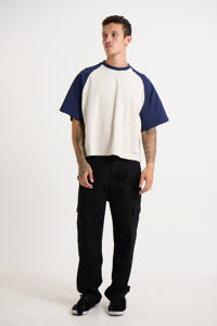Manufacturer Custom Heavyweight 100% Cotton <b>Raglan</b> <b>T</b>-<b>Shirt</b> <b>Men's</b> Crop Color Block 250g Unisex Contrast <b>Raglan</b> Loose Fit <b>T</b>-<b>Shirt</b> - Product Image 3