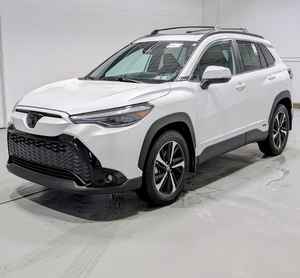 Offre exceptionnelle 2024 Toyota Corolla Cross Hybrid XSE AWD, moteur hybride 4 cylindres de 2,0 litres produisant 196 chevaux - Product Image 1