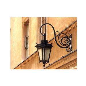 Farol de metal grande hecho a mano, artístico, moderno, decorativo, rústico, de acero, hierro, aluminio, pieza única para exhibición en interiores - Product Image 2