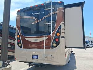 Camping-car sur toit réglable Fletwood Southwind 34A d'occasion 2015 Euro 6 pour 4-6 personnes - Product Image 3