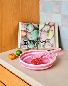Bol en résine de style ange, de luxe, fait main, pour la décoration de table, de la marque Tradebyd, idéal pour offrir et créer une ambiance chaleureuse à la maison - Product Image 3