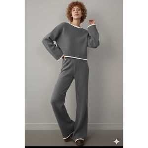 Nouvel ensemble en tricot à points de chèvre pour femmes Deux, élégant et confortable - Product Image 2