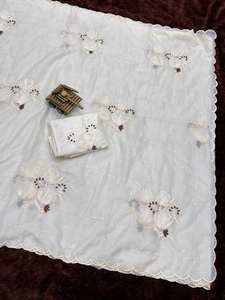 Chemisier sari traditionnel de créateur en soie cristal avec appliques à la main pour femmes et filles pour les mariages en vrac bas - Product Image 6