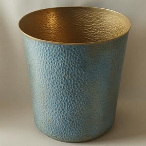 Poubelle en métal élégante sans couvercle, à pédale, conçue pour la décoration intérieure, alliant fonctionnalité, durabilité et design élégant - Product Image 3