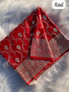 ผ้าไหมซาตินสีอ่อนสำหรับผู้หญิงผ้าทอส่าหรีดีไซน์เนอร์ผู้ผลิตแฟชั่นและผู้จำหน่ายจาก Surat - Product Image 2