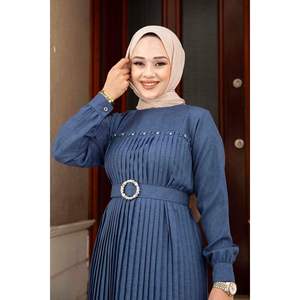 Robe plissée pour hijab avec détails pierres indigo - Product Image 3