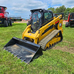 Chargeuse compacte Caterpillar 226B3 d'occasion en bon état avec moteur de pompe à haute efficacité, moteur et boîte de vitesses 95 CV, garantie de 4 ans - Product Image 1