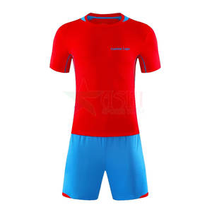 Uniforme de Fútbol Personalizado de Diseño Nuevo a Precio de Fábrica, Ropa Deportiva 2026, Venta Caliente, Económico, Tallas Grandes, Ecológico, de Secado Rápido - Product Image 1