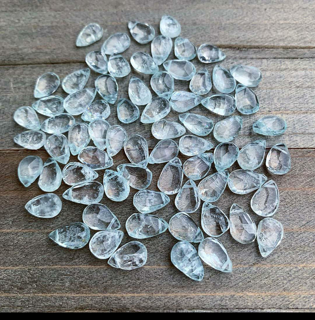 เช่นเดียวกับภาพ