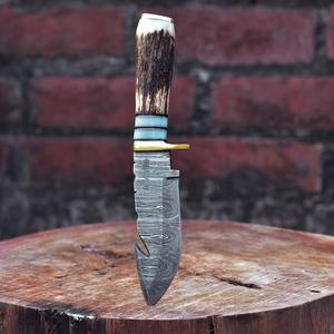 Couteau de chasse à dépecer fait main en acier Damas avec lame à crochet, manche S/g An/er et étui en cuir, style cowboy - Product Image 6