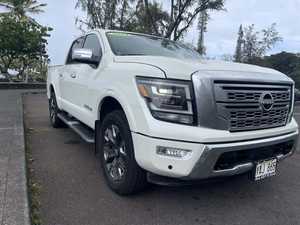 CLEAN 2024 Nissan Titan Platinum Reserve Crew Cab 4WD Automatique Volant à Gauche Cuir Foncé R18 - Product Image 4