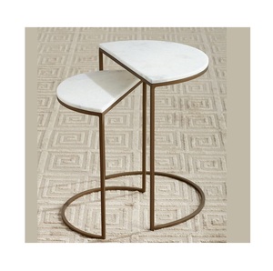 Juego de mesas nido modernas de metal con elegante estructura negra y diseño compacto que ahorra espacio, perfecto para interiores de salas de estar con estilo. - Product Image 6