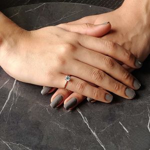 Bague de fiançailles de mariage en or 10 ct pour femme certifiée IGI pour fêtes, vintage et spécial, diamant taille brillant, cultivé en laboratoire - Product Image 4