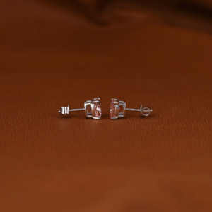 Cojín Rosa corte laboratorio cultivado diamante 18KT oro sólido Stud pendientes con tornillo trasero Hip Hop pendientes de lujo joyería - Product Image 5