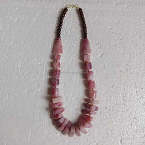 Nouveau collier de perles en bois de résine pour femmes écologiques à la mode couleurs personnalisables finition polie pour les fêtes de mariage été - Product Image 2