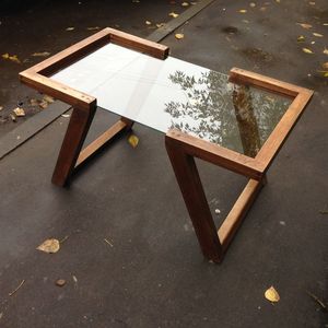 Petite table basse en bois massif de style moderne, fabriquée à la main, personnalisée et durable, produit en vrac pour meubles de salon, table basse - Product Image 1