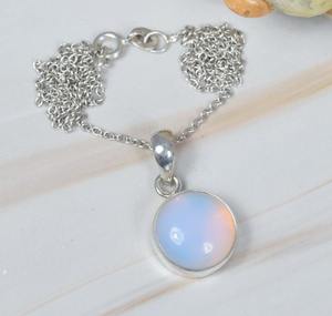 Opalite lechoso 925 colgante de piedras preciosas de plata esterlina colgante elegante joyería hecha a mano colgante de forma ovalada regalo para Navidad - Product Image 3