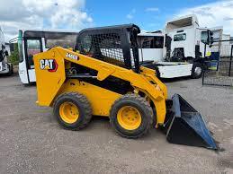 รถตักล้อยางขนาดเล็ก CAT มือสอง รับน้ำหนักได้ 9 ตัน ปี 2004 ผลิตที่นิวเม็กซิโก ปั๊มไฮดรอลิก Parker เครื่องยนต์ Caterpillar - Product Image 2
