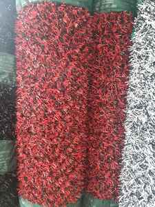 Precio de fábrica directo Fabricante de paneles de valla de césped artificial europeo para paredes exteriores y usos de privacidad en colores. - Product Image 3