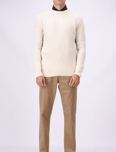 Pull personnalisé brodé pour homme, pull unisexe uni élégant en tricot torsadé, fabriqué au Pakistan, services OEM, étiquette avant, motif d'hiver - Product Image 5