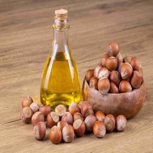 Organic Hazelnut Cooking Oil with High Smoke Point and Nutrients for Cooking and Seasoning For Sale - Product Image 1