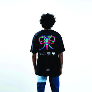 เสื้อยืดผู้ชายสไตล์ฮิปฮอปสำหรับผู้ชายเสื้อยืดสีพื้นซักด้วยกรดออกแบบโลโก้ได้ตามต้องการ - Product Image 5