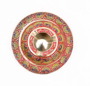 Cendrier en laiton doré moderne et luxueux sans fumée en forme d'étoile de mer pour hôtels et détaillants - Product Image 2