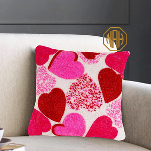 Housse de coussin faite à la main coeur perlé broderie taie d'oreiller décorative usine directe conception personnalisée exportation gros décor à la maison - Product Image 5