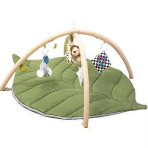 <span class=keywords><strong>Tapis</strong></span> pour le ventre <span class=keywords><strong>de</strong></span> bébé avec 6 jouets détachables pour le développement des habiletés sensorielles et motrices basé sur la scène - Product Image 1