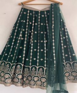 Magnifique fausse Georgette lourde Lehenga Choli pour femme avec travail de séquence de broderie et taille Dupatta XL pour la fête de mariage ApparelGarment - Product Image 6