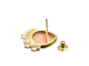 Joyería de moda bellamente diseñada, pendiente de tuerca pintado a mano con piedra chapada en oro para niñas y mujeres a un precio razonable - Product Image 4