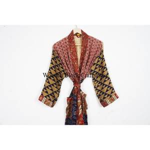 Robe Kimono Femme Fait Main en Soie Patchwork Floral Élégante Style Bohème Légère pour Festival Vente en Gros - Product Image 2