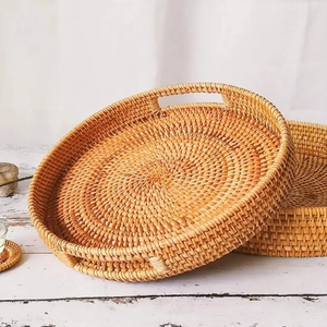 Panier rond en rotin décoratif pour décoration de la maison, plateau de service tissé élégant fabriqué au Viet Nam - Product Image 1
