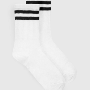 Chaussettes décontractées unisexes en coton et polyester, couleur unie, motif cœur, respirantes, blanches et noires, pour l'automne, couleur personnalisable, vente en gros - Product Image 6