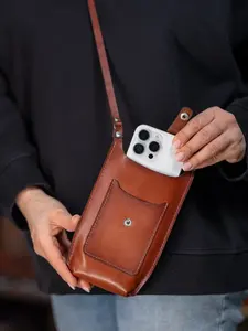 Bolso para Teléfono de Cuero Genuino de Alta Calidad, Accesorio Ideal para Mujeres Elegantes y Prácticas, Directo del Fabricante - Product Image 2