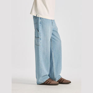 Jeans en denim bleu délavé, coupe droite, taille mi-haute, légers et respirants, de haute qualité, vente en gros OEM pour hommes - Product Image 4