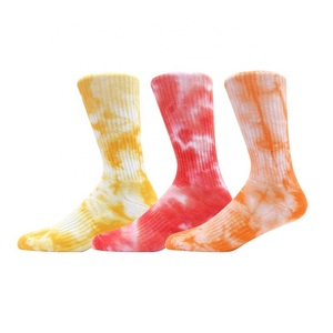 Nueva alta calidad Hip-pop moda cojín hombres tubo grueso Terry algodón deporte equipo Tie Dye Calcetines - Product Image 6