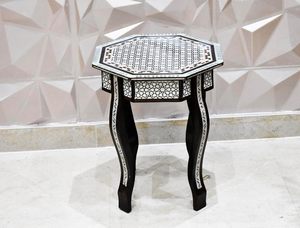 Table d'appoint Sultana artisanale en nacre égyptienne - Table basse marocaine arabe incrustée (18,8x13,2x19,6 pouces) - Product Image 2