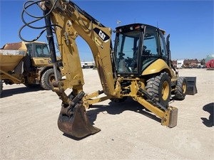 Caterpillar 420F IT Chargeur frontal Skid Steer Tracteur Vente sur les composants de base de la boîte de vitesses à roulement moteur - Product Image 3