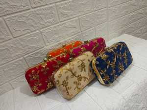 Sequin Embellished Metal Clutch Purse -Elegant <b>Party</b> <b>Bag</b> for Women Perfect for Brides & Bridesmaids Ideal for Wedding and Favors - Product Image 4