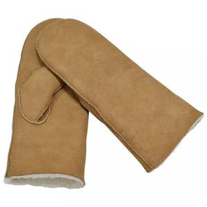 Mitaines de sport d'hiver chaudes en nylon personnalisées à prix avantageux pour femmes, motif extérieur, par Maximize Wear - Product Image 3