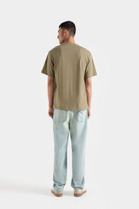 เสื้อยืดคอกลมแขนสั้นสำหรับผู้ชายผ้าถักมีน้ำหนักออกแบบให้มีการพิมพ์สกรีน - Product Image 2